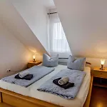 Finnja Apartment *